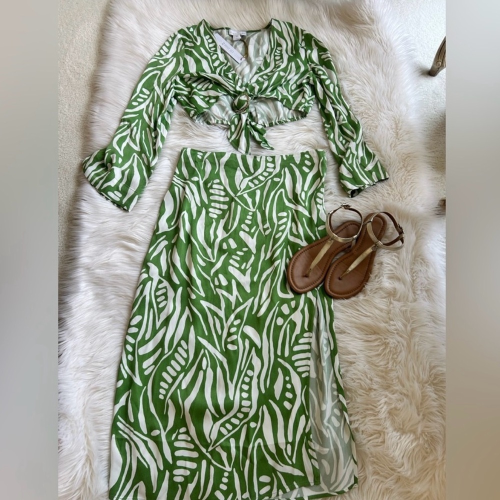 House of Harlow 1960 two piece set - LIKE NEW SIZE SMALL